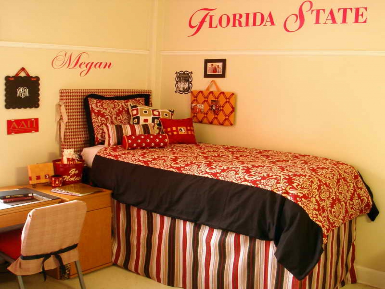 college dorm room decorating ideas
