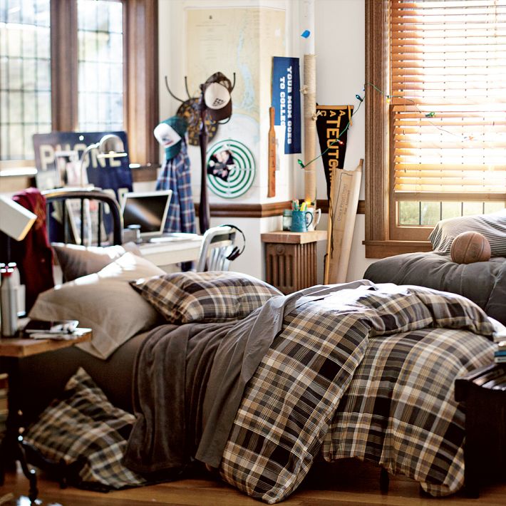 male dorm room decorating ideas