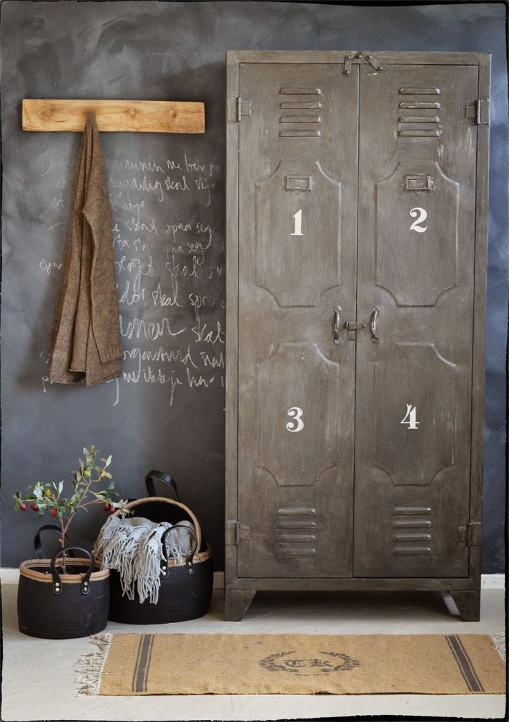 locker looking furniture