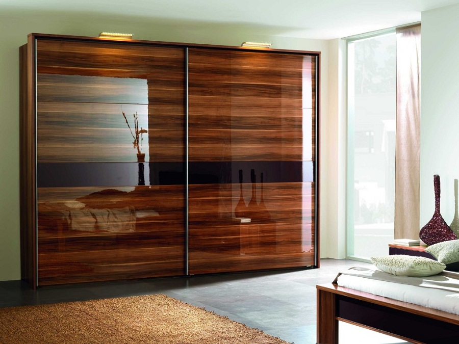 mirror closet doors decorating