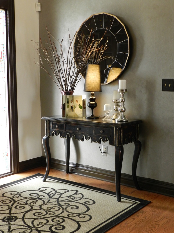 narrow entryway table decor