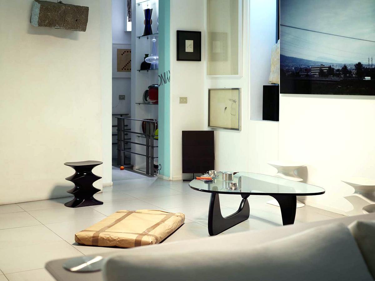 noguchi coffee table design