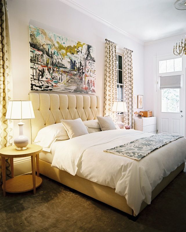 wall decorating ideas above bed