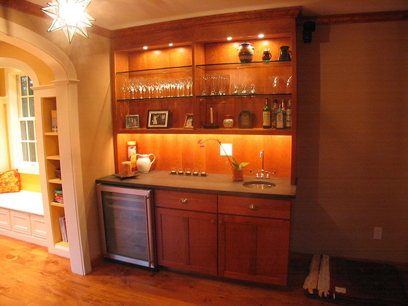 wet bar sink and cabinet