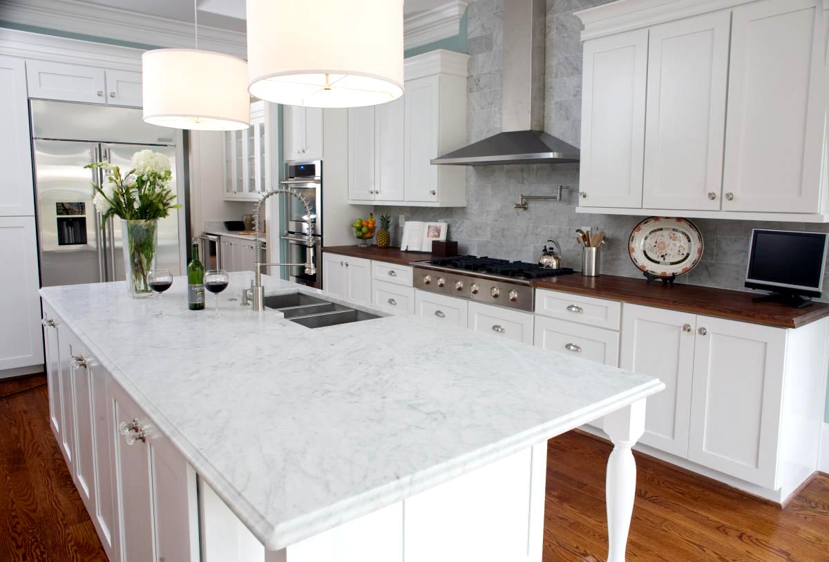 beautiful-above-kitchen-counter-decorating-ideas_white-island-drum-pendant-lighting_white-granite-kitchen-countertops_white-stainless-steel-single-handle-modern-faucet